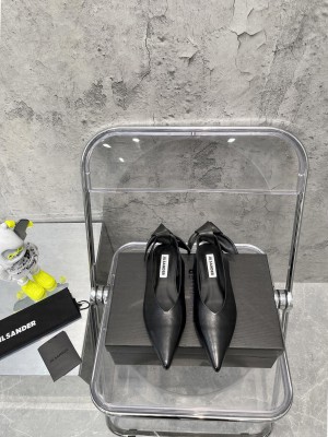 JIL SANDER Lambskin Bow Flat black