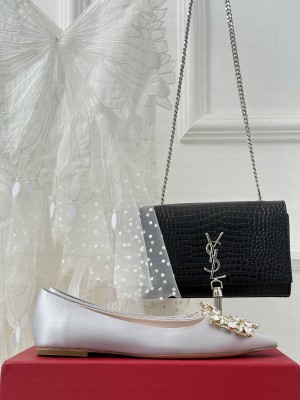 Roger Vivier Crystal buckle in Satin flat gray