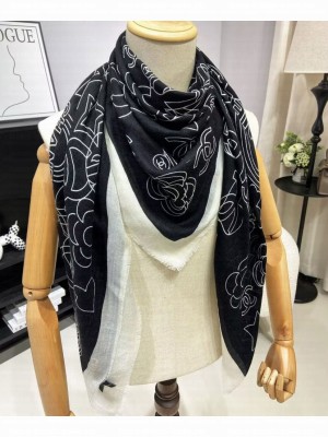 Chanel Women's Scarf Black