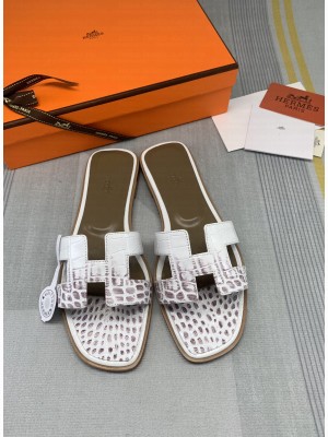Hermes Oran Crocodile Embossed Leather Flat Slide Sandals  133 2022 Collection