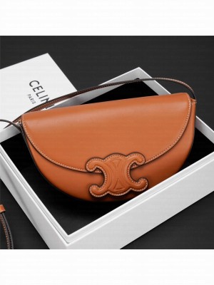 CELINE BESACE CUIR TRIOMPHE CALFSKIN 111233 brown