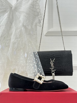 Roger Vivier Rhinestone Buckle Babies flat 05