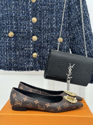 Louis Vuitton LV Initials accessory  Flat Ballerina Brown