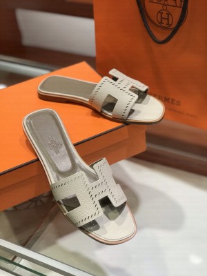 Hermes Oran Flat slippers in epsom leather 024 2021 Collection