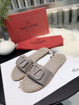 VALENTINO VLOGO SIGNATURE SLIDE SANDALS GRAY 2021 08