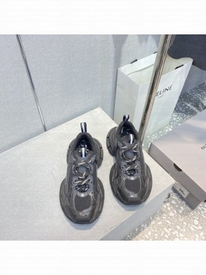 BALENCIAGA UNISEX 3XL TRAINERS 02