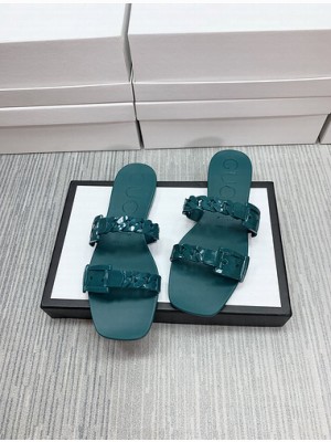 Gucci Women's rubber slide sandal Green 2021 Collection 