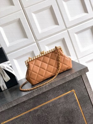 CHANEL Clutch Pearly Lambskin AS5912 brown