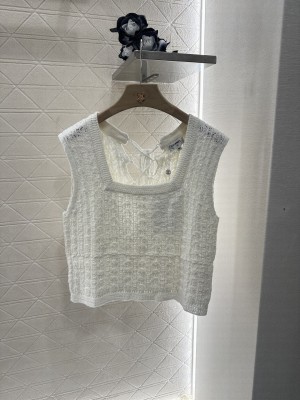 Chanel Tie-knit vest White