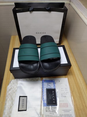 Gucci Unisex Rubber Flat Slide Sandals 025 2021 Collection