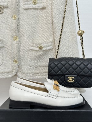 Chanel Women's Moccasins G40114 White 2023 05