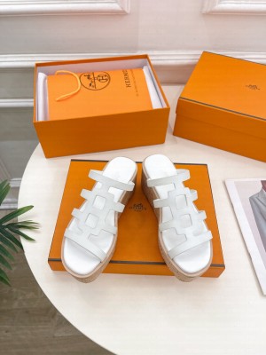 Hermes Isabella 30 calfskin sandal white