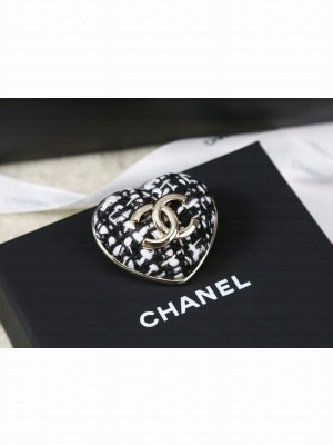 Chanel Women's Brooch AB1120