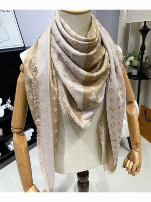 Louis Vuitton Women's Duogram Shawl