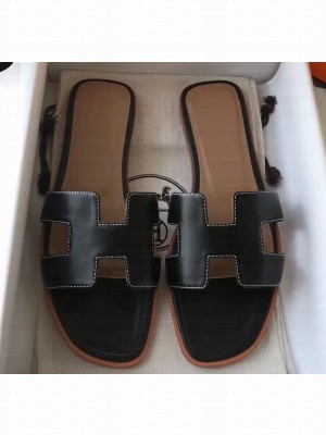 Hermes Oran Flat Slipper Sandals in Swift Box Calfskin Black 01