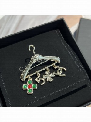 Chanel Women's Brooch AB1112