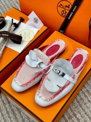 Hermes Women's OZ Mule Pink
