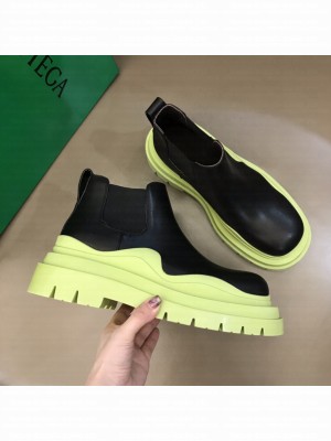 Bottega Veneta Unisex Tire Boots Fall/Winter 2021 Collection, Black/Lemon