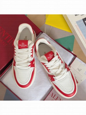 Valentino Garavani Unisex Trainer calfskin sneaker 02 2025