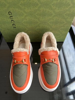 Gucci Fabric and Leather Loafers with Shearling Lining 05