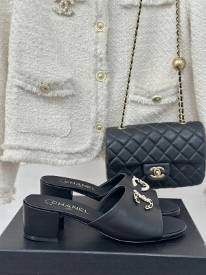 Chanel CC 5cm Lambskin Slide Mule Black