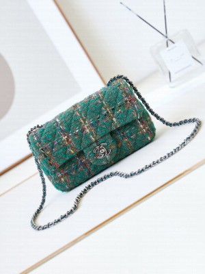 CHANEL MINI CLASSIC HANDBAG A69900 green