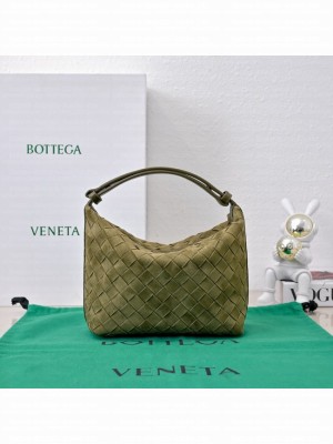Bottega Veneta Mini Wallace Suede 754443 green