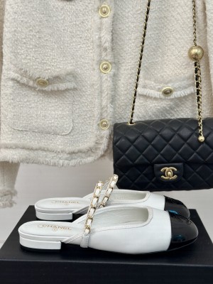 Chanel Calfskin & Patent Flat Mules with Chain White 2024 