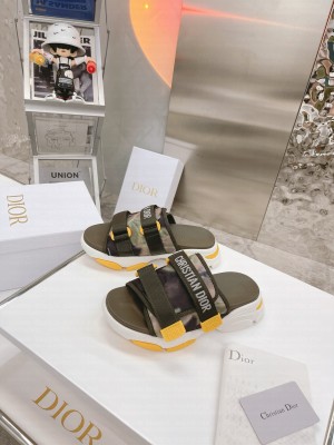 DIOR ARMY GREEN MULTICOLOR TECHNICAL FABRIC D-WANDER SLIDE 2021 Collection