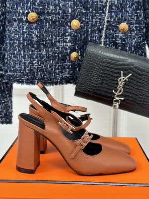 Hermes Jackie 50 pump brown
