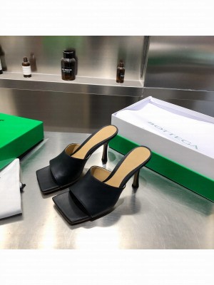 Bottega Venta Leather mules with a squared sole heel 9cm 2021 Collection 11