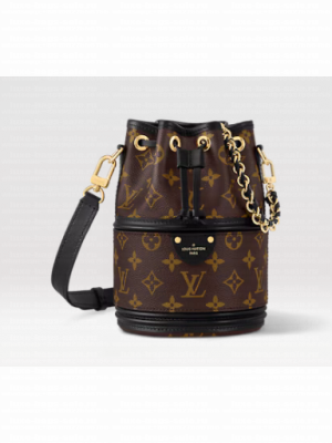 Louis Vuitton Canoe M83480