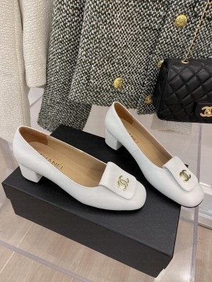 Chanel 6CM Vintage Pumps White 2022 Collection