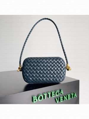 Bottega Veneta Knot With Chain A776662 dark blue