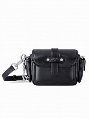 Louis Vuitton Cargo Wearable Wallet M13989 Black