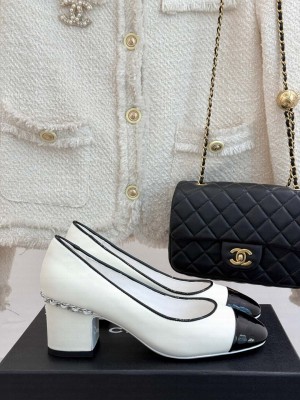 Chanel Lambskin with Chain Pumps white