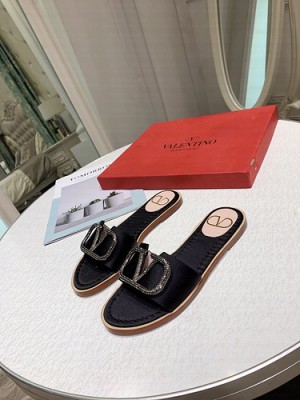 VALENTINO VLOGO SIGNATURE SLIDE SANDALS NUDE BLACK/CRYSTALS 2021 09