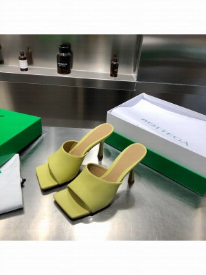 Bottega Venta Leather mules with a squared sole heel 9cm 2021 Collection 16