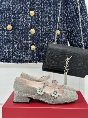 Roger Vivier Crystal Bouquet Flowers Strass Babies Ballerinas in Gray