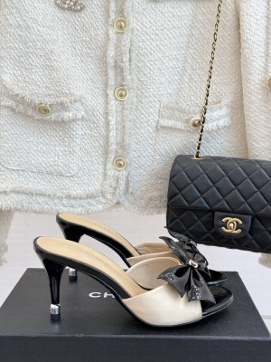 Chanel Patent Leather Bow 8cm Slide Mule Beige 2025 