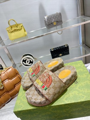 Gucci x The North Face Unisex Slippers Brown 2022 Collection