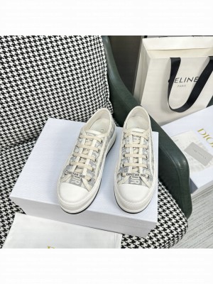 Dior Walk'n'Dior Low-top Platform Sneakers in Gray Oblique Embroidered Cotton
