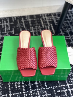 Bottega Veneta Women's 4.5cm Knot mules red