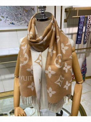 Louis Vuitton Women s LV Essential Scarf Camel