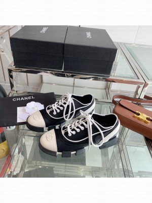 Chanel Lace-up Sneakers white/black