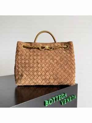 Bottega Veneta Medium Andiamo Suede 766016 brown