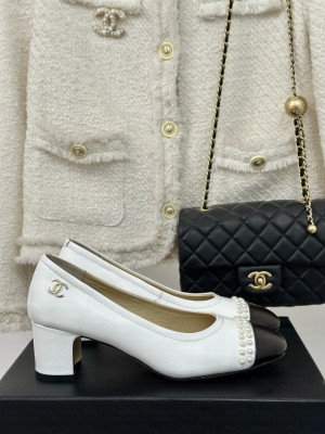Chanel Women's 6cm  Leather With Pearl Pumps White