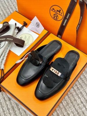 Hermes Women's OZ Mule 03