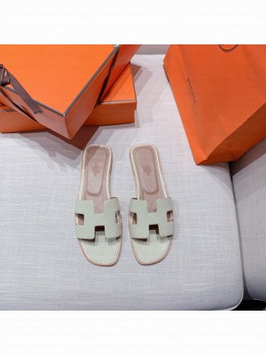 Hermes Oran Flat slippers with Lizard pattern White 071 2021 Collection