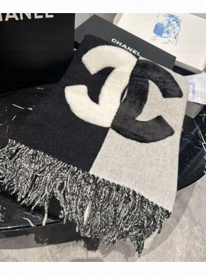 Chanel Women's Long Scarf Black